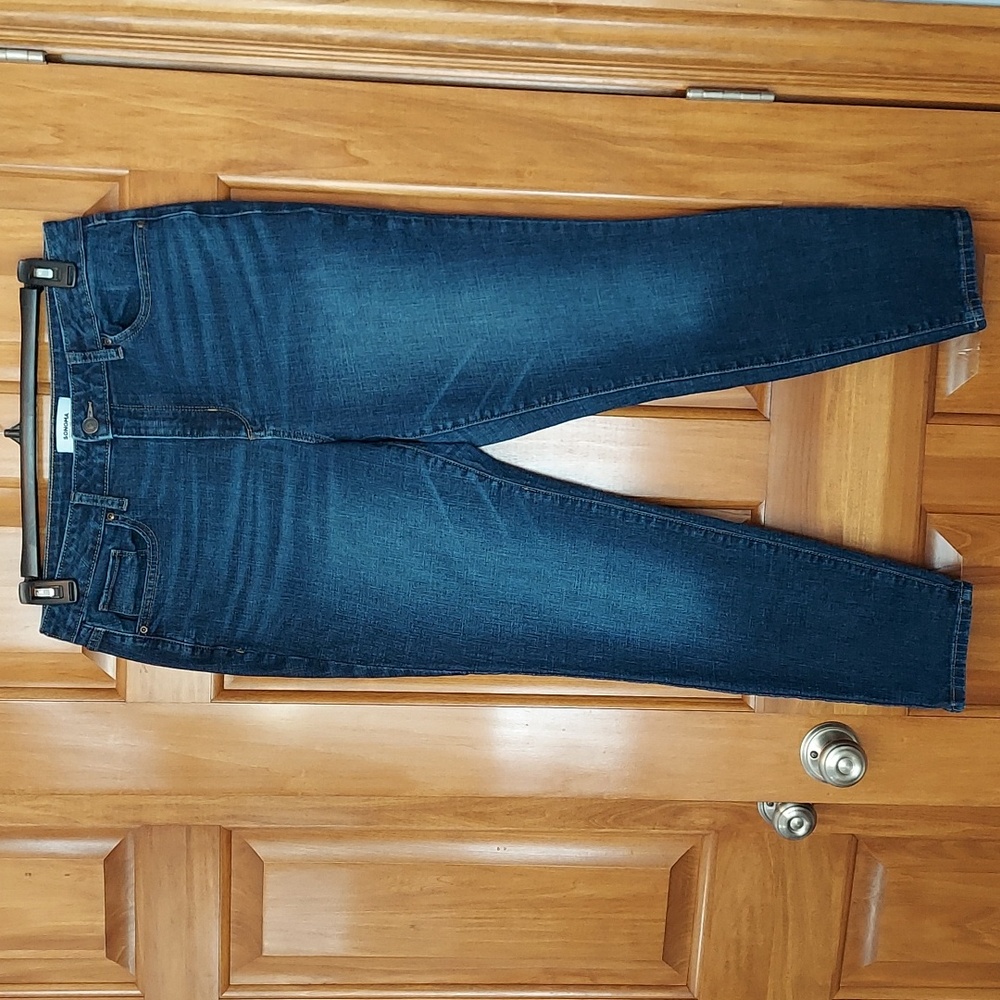 Sonoma High Rise Straight Leg Jeans, Dark Blue Wash, Stretchy Size 14 Like New ▪